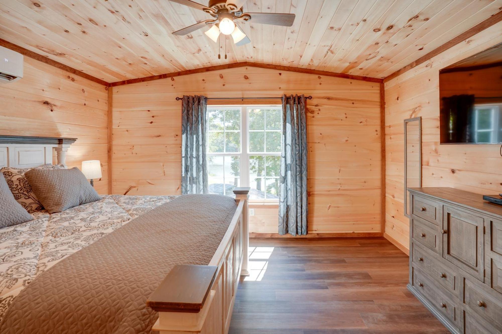Lakeside Trenton Cabin On 7-Acre Property! ภายนอก รูปภาพ