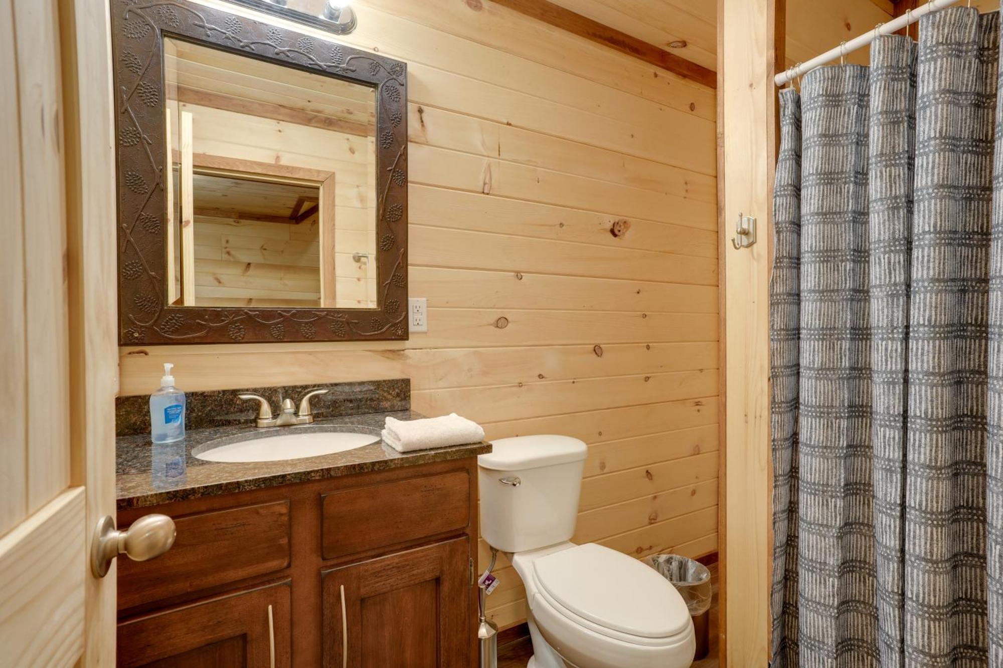 Lakeside Trenton Cabin On 7-Acre Property! ภายนอก รูปภาพ